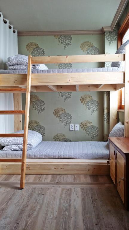 Jeju Airport Mira Guesthouse Rom bilde